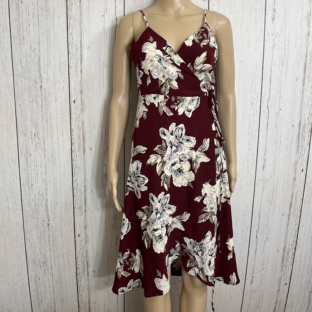 Strut & Bolt Wrap Dress Hi Low Floral Sleeveless Size Small
